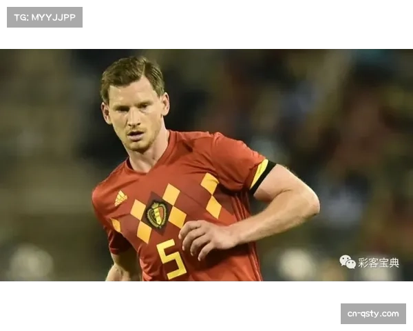 松鼠闯入球场致赫尔城队比赛暂停8分钟